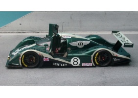 070 bentley exp speed 8 lm2002-1