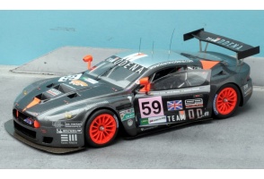 24-25 aston-martin dbr9 team modena n59 lm2007-3