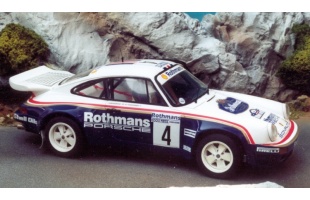 24-07 porsche 911 scrs rothmans 36