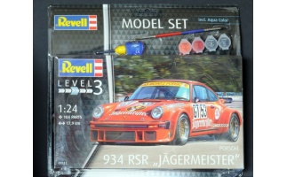 rev67031-porsche_934_jager__peint