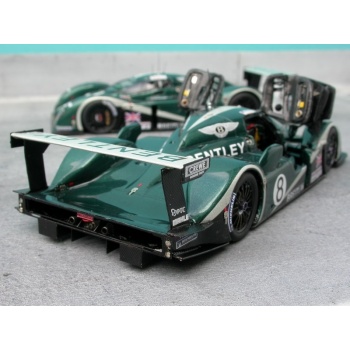 073po bentley exp speed 8 lm2003-7