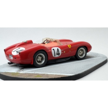 24-03 ferrari 250tr 1er lm58 02