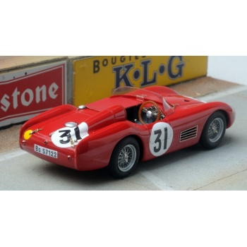 43-46_maserati_150s_lm56-31_04