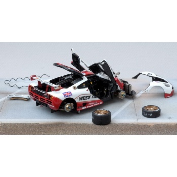 si03d mclaren f1gtr west 03